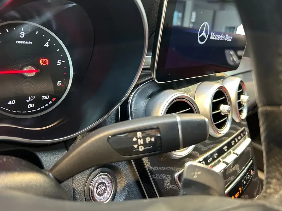 Mercedes-Benz C 300 - Thumbnail 13