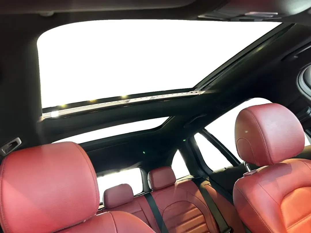 Mercedes-Benz C 300 - Thumbnail 6
