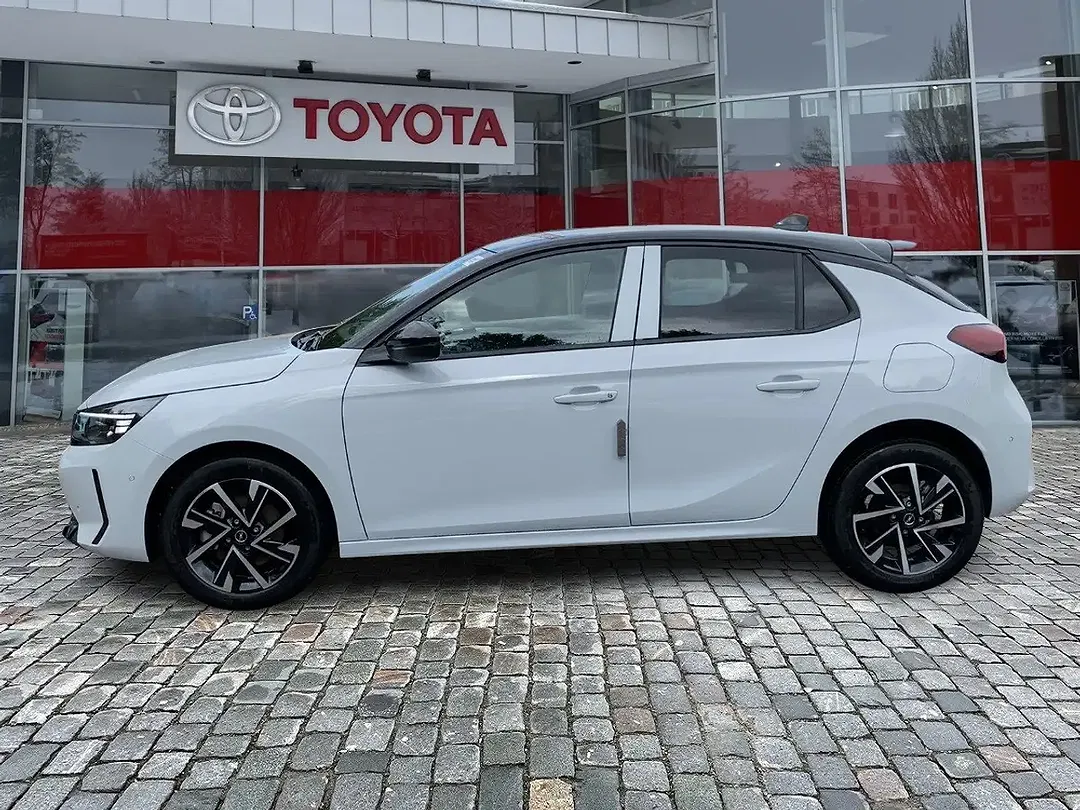 Opel Corsa - Thumbnail 2