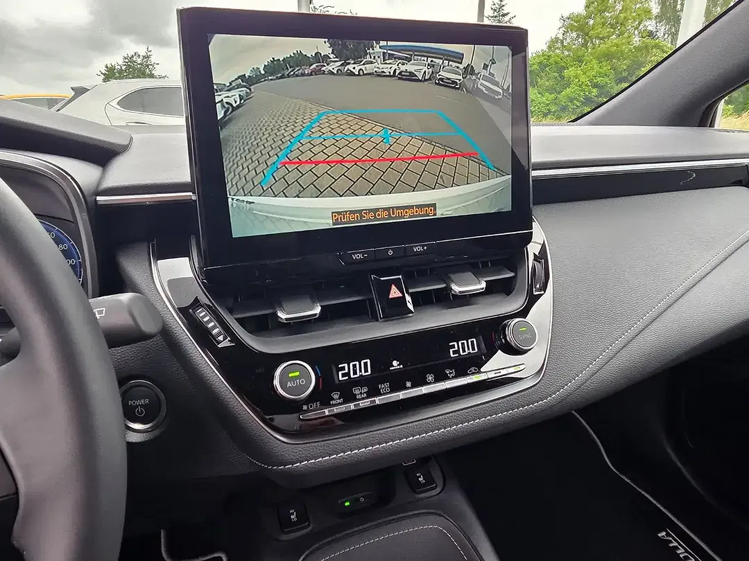 Toyota Corolla - Thumbnail 12