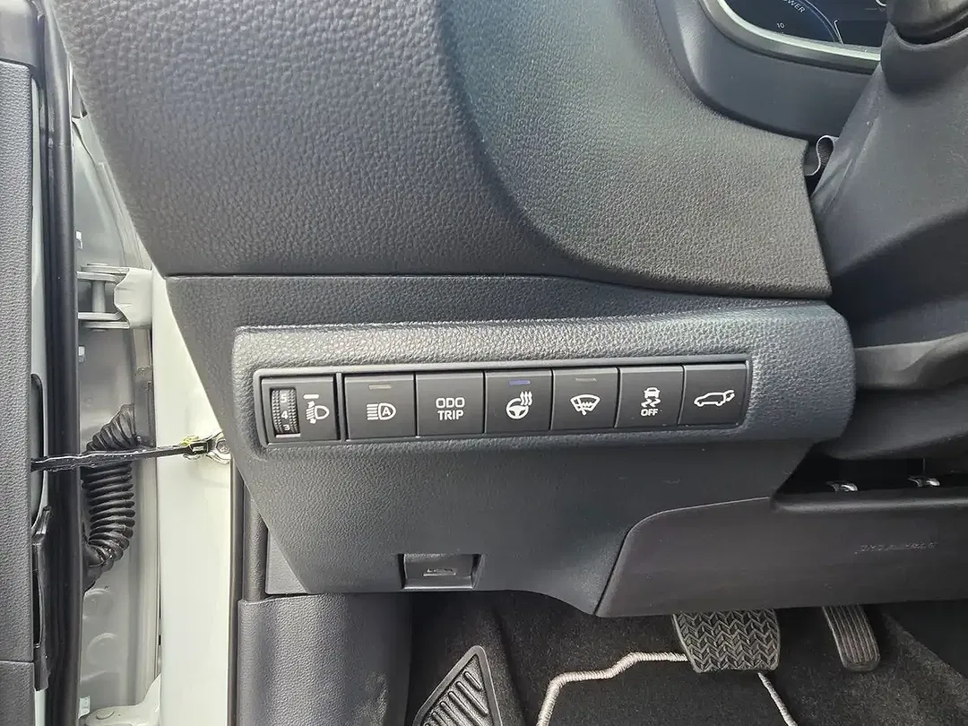 Toyota Corolla - Thumbnail 14