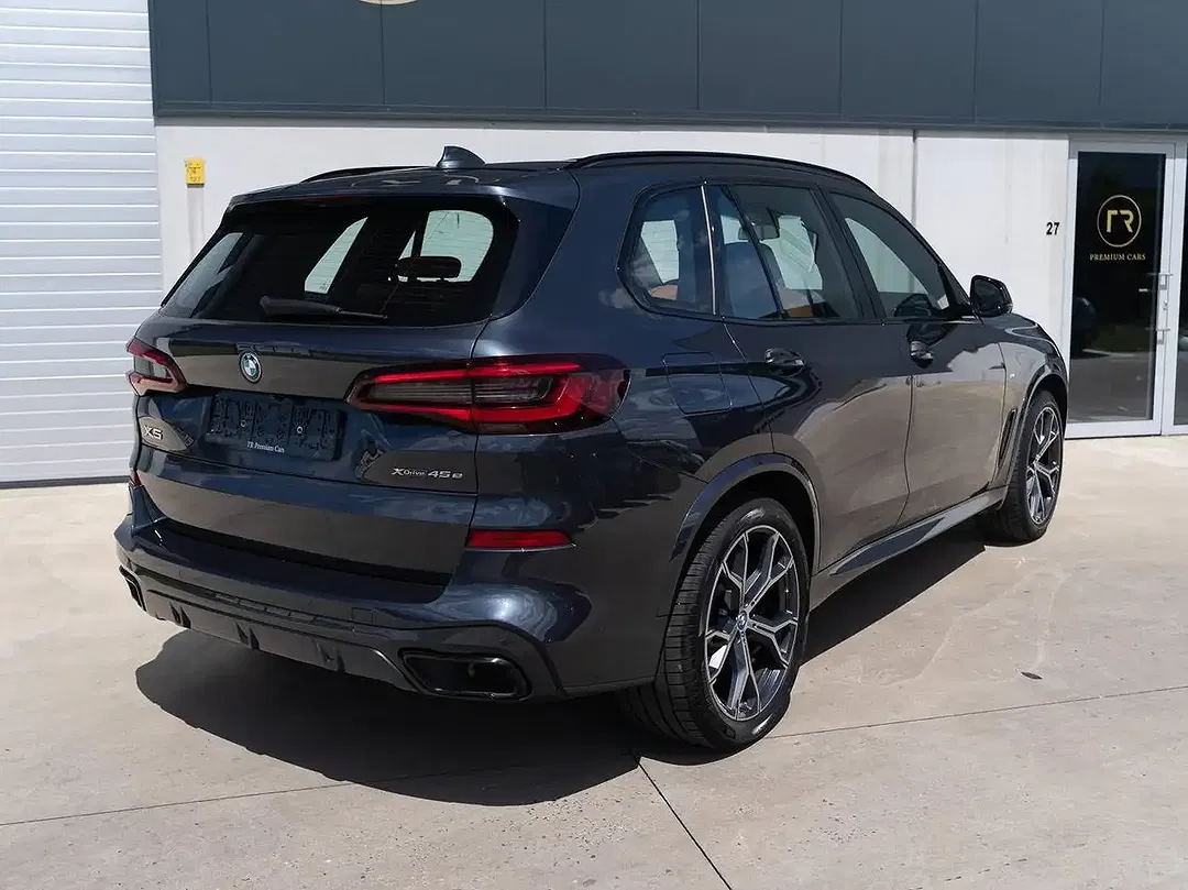 BMW X5 - Thumbnail 13
