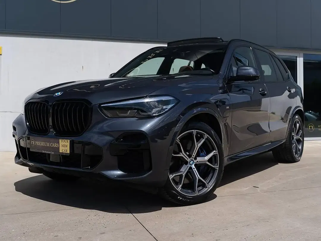 BMW X5 - Thumbnail 2