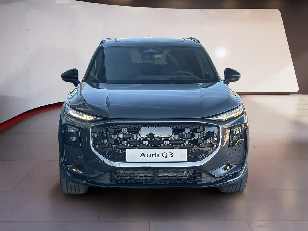 Audi Q3 - Thumbnail 5