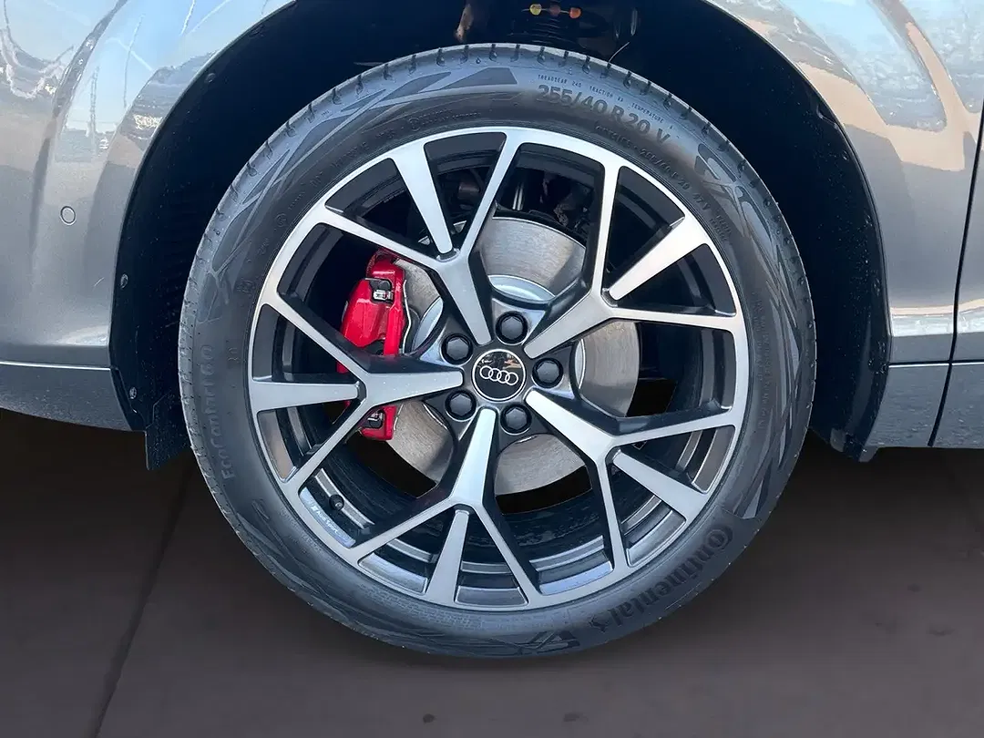 Audi Q3 - Thumbnail 6