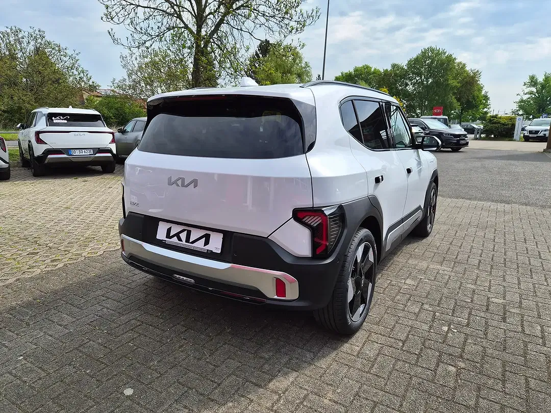 Kia EV2 - Thumbnail 5