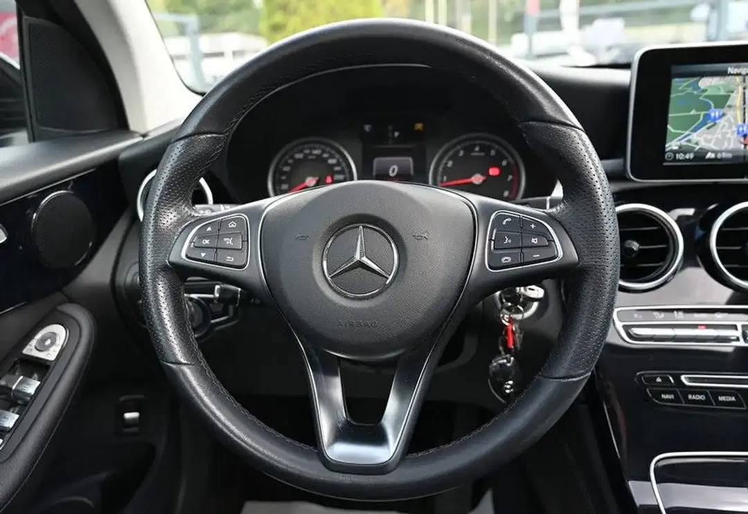 Mercedes-Benz GLC 250 - Thumbnail 21