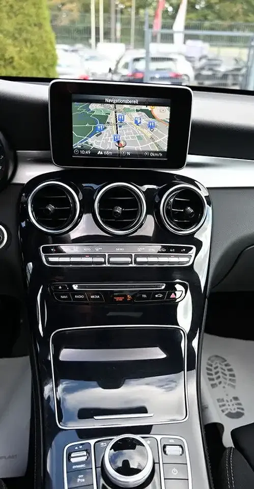 Mercedes-Benz GLC 250 - Thumbnail 22