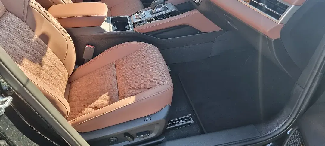 Mitsubishi Outlander - Thumbnail 11