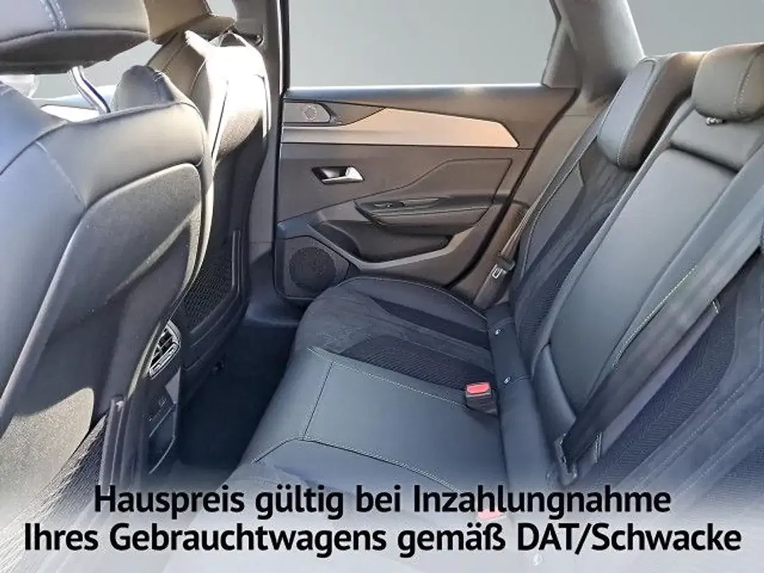 Peugeot 308 - Thumbnail 13