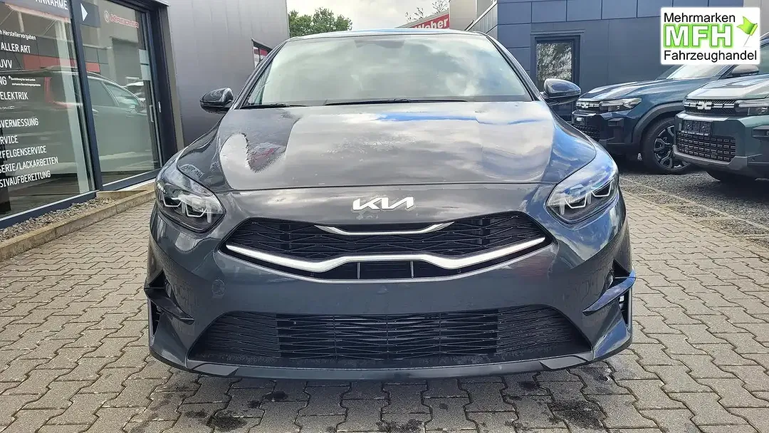 Kia Ceed / cee'd - Thumbnail 2