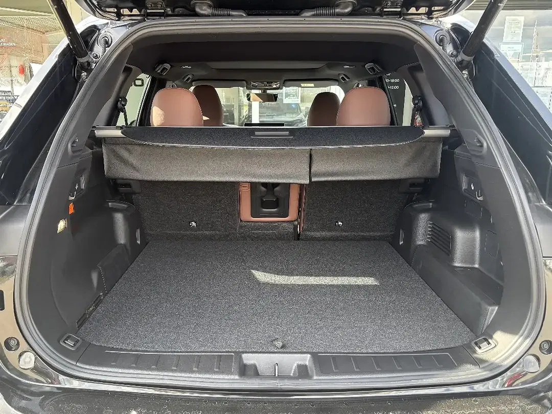 Mitsubishi Outlander - Thumbnail 13