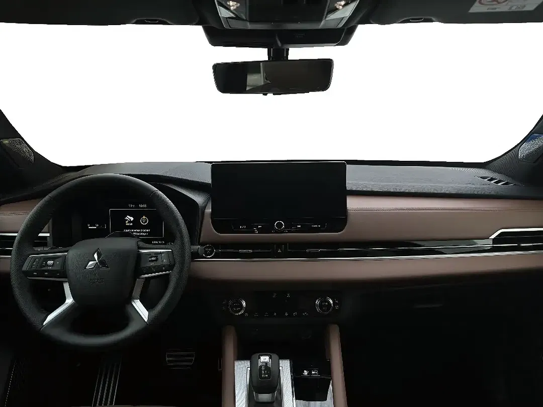 Mitsubishi Outlander - Thumbnail 7