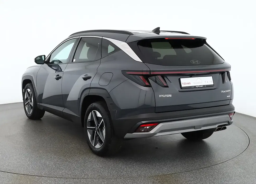 Hyundai TUCSON - Thumbnail 2