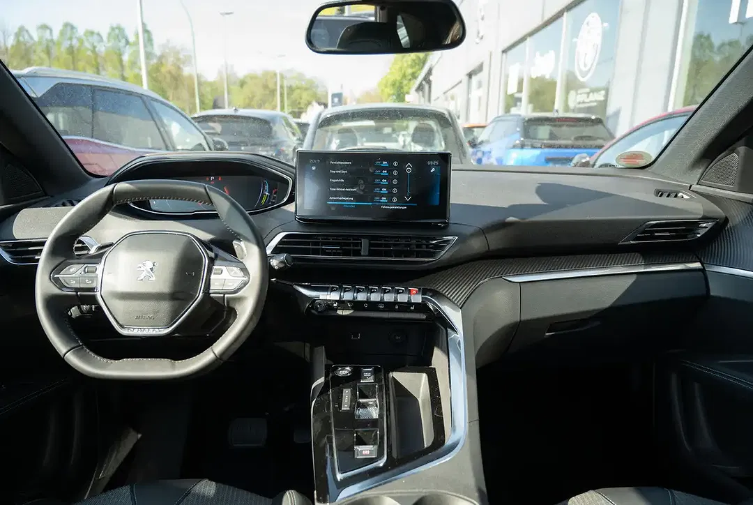 Peugeot 3008 - Thumbnail 4
