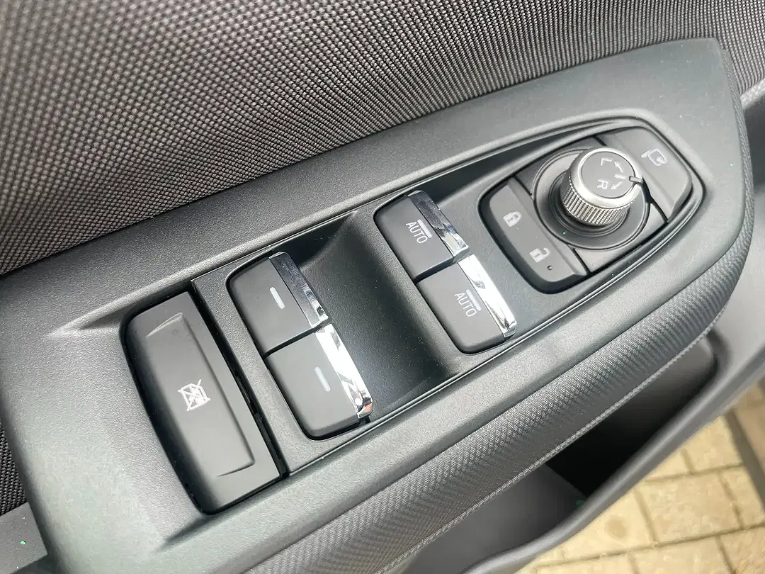 Subaru Forester - Thumbnail 12