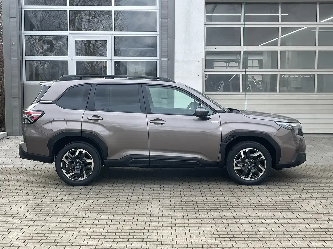 Subaru Forester - Thumbnail 4