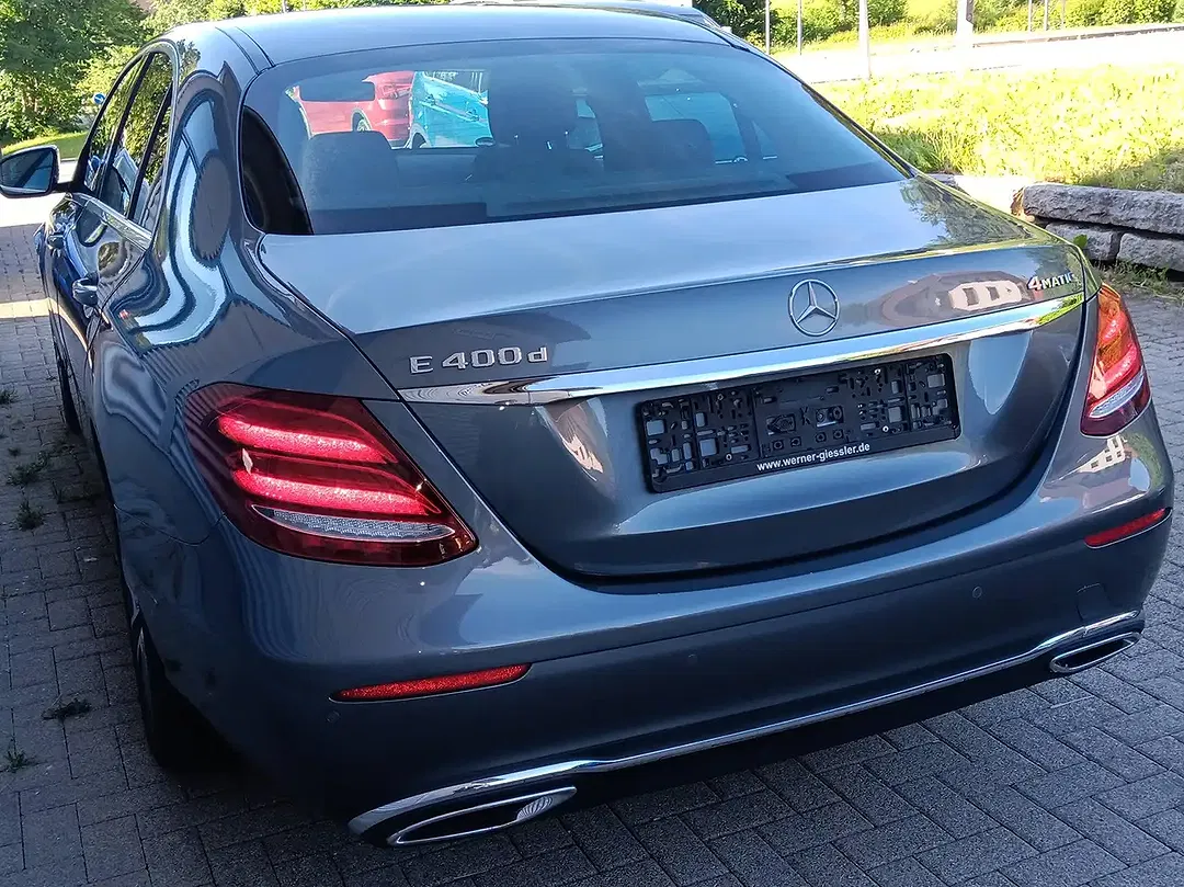 Mercedes-Benz E 400 - Thumbnail 4