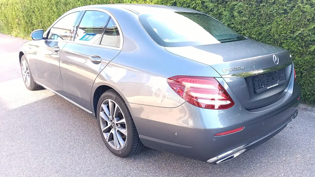 Mercedes-Benz E 400 - Thumbnail 8