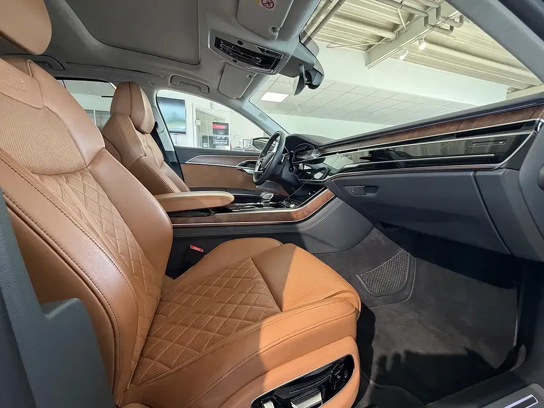 Audi S8 - Thumbnail 9