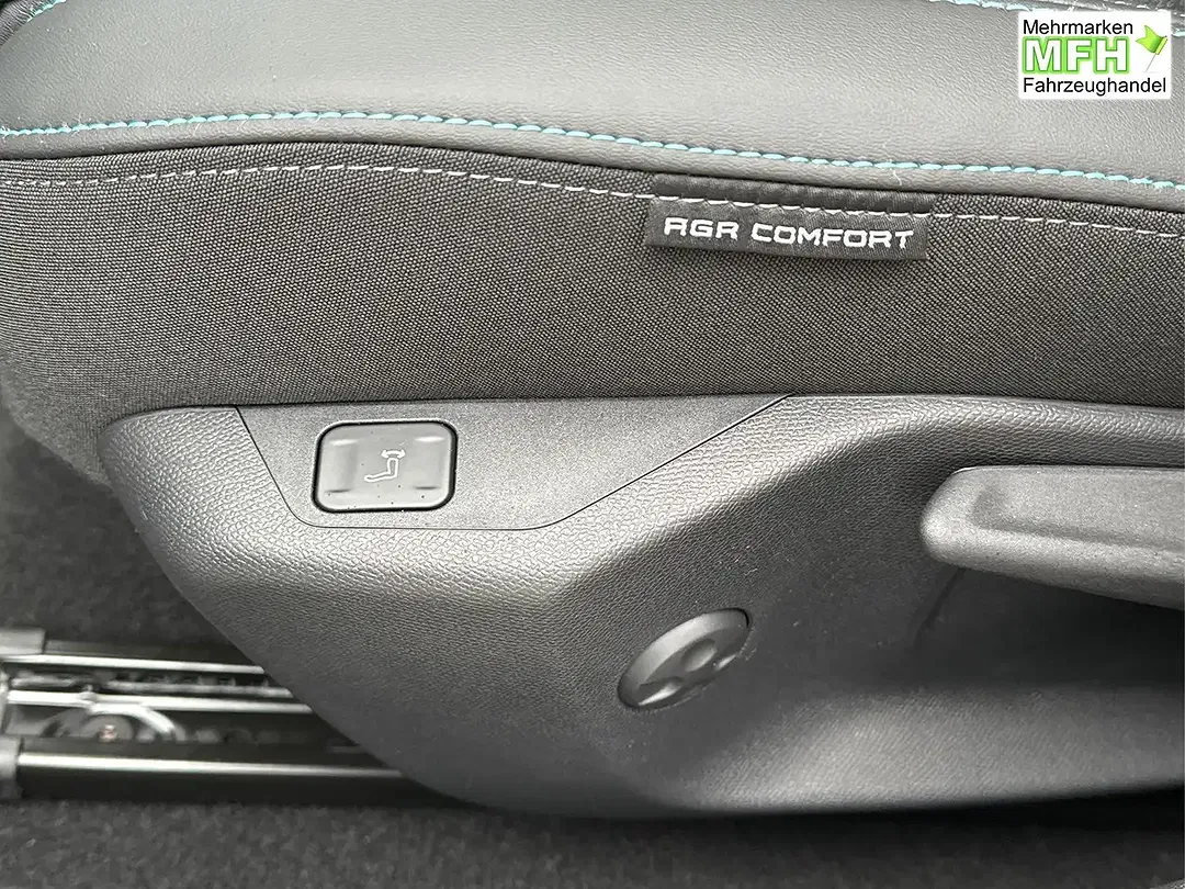 Peugeot 308 - Thumbnail 14