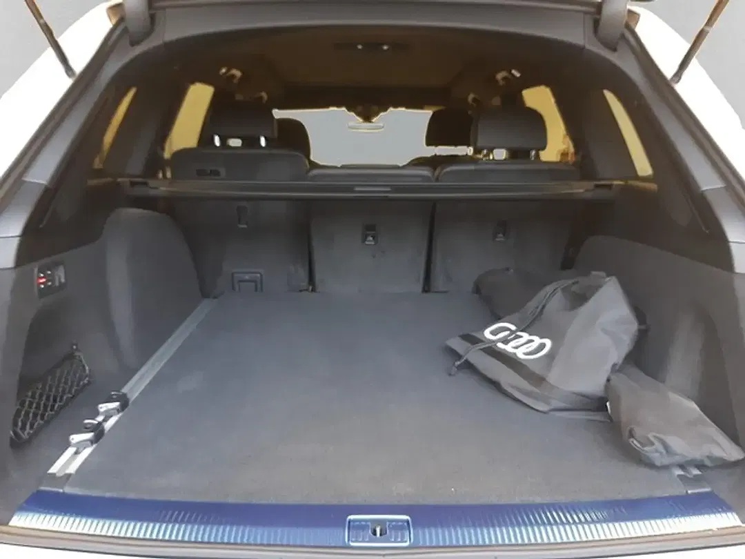 Audi Q7 - Thumbnail 14