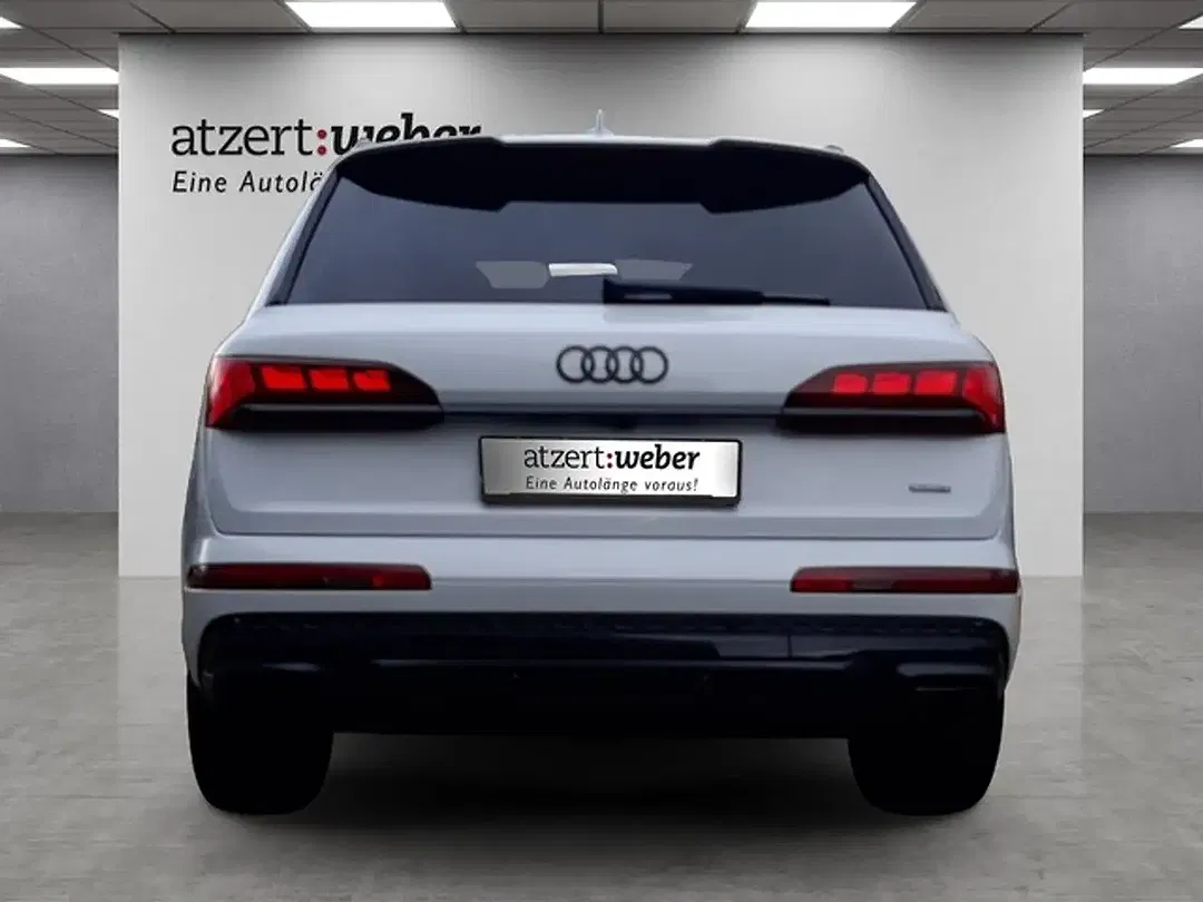 Audi Q7 - Thumbnail 5