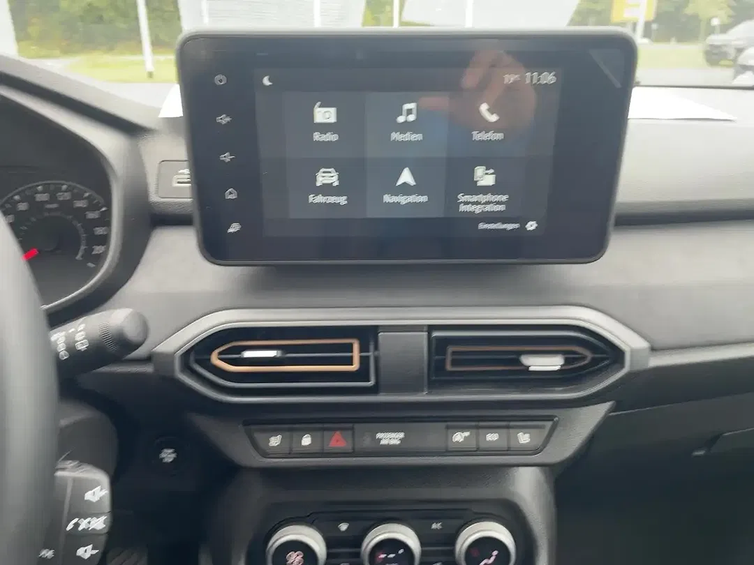 Dacia Sandero - Thumbnail 10