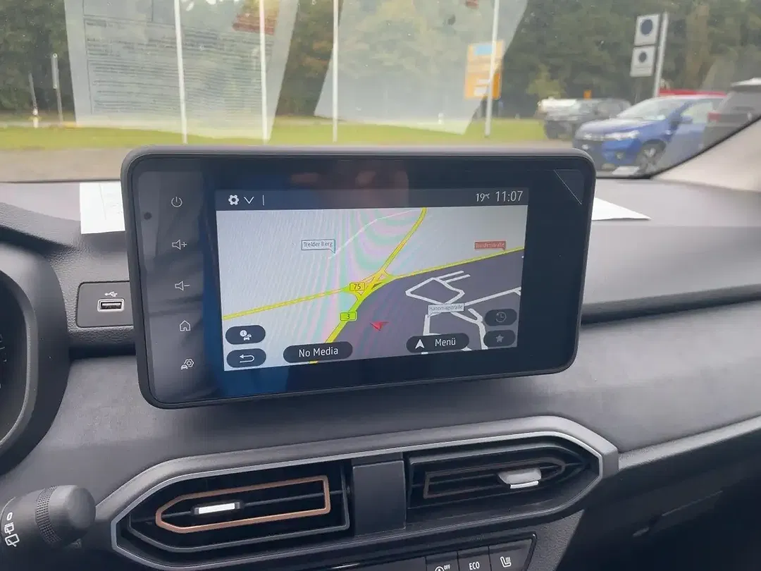 Dacia Sandero - Thumbnail 14