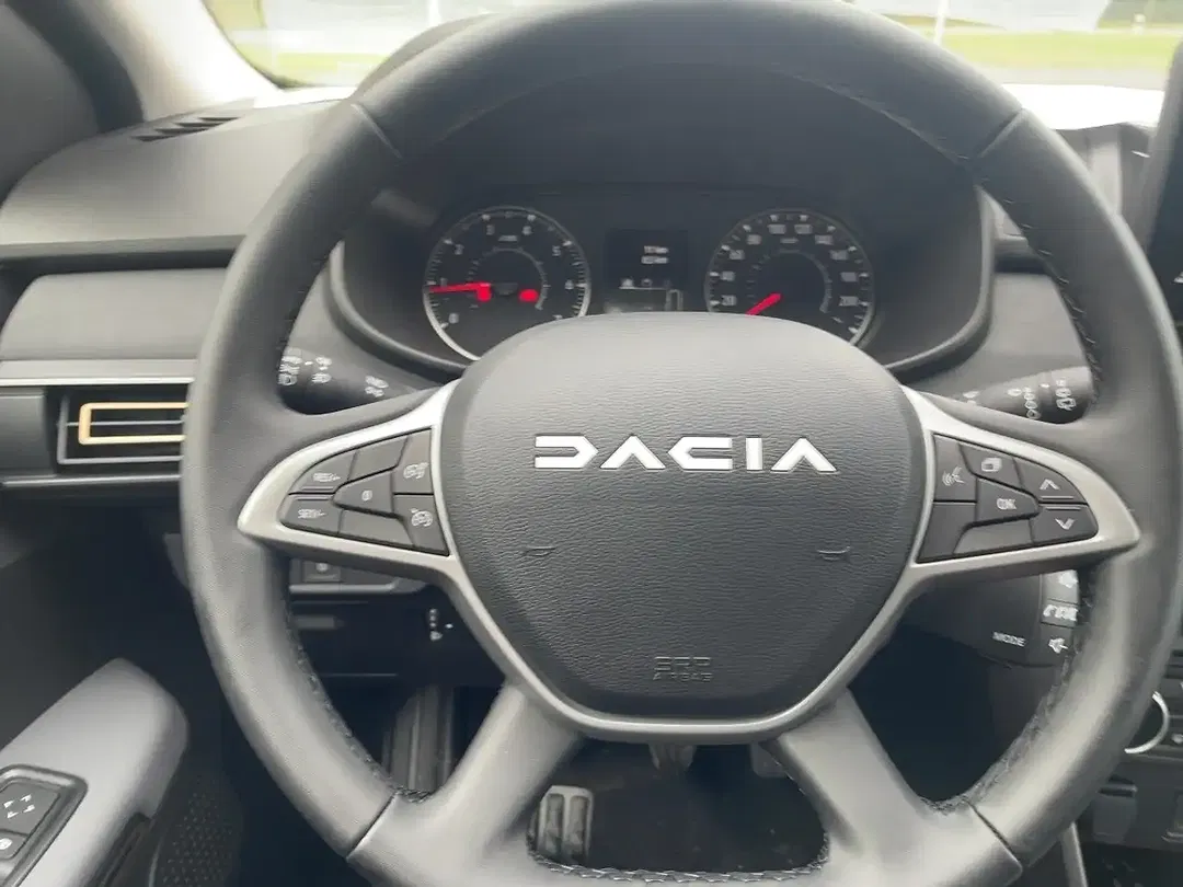 Dacia Sandero - Thumbnail 9