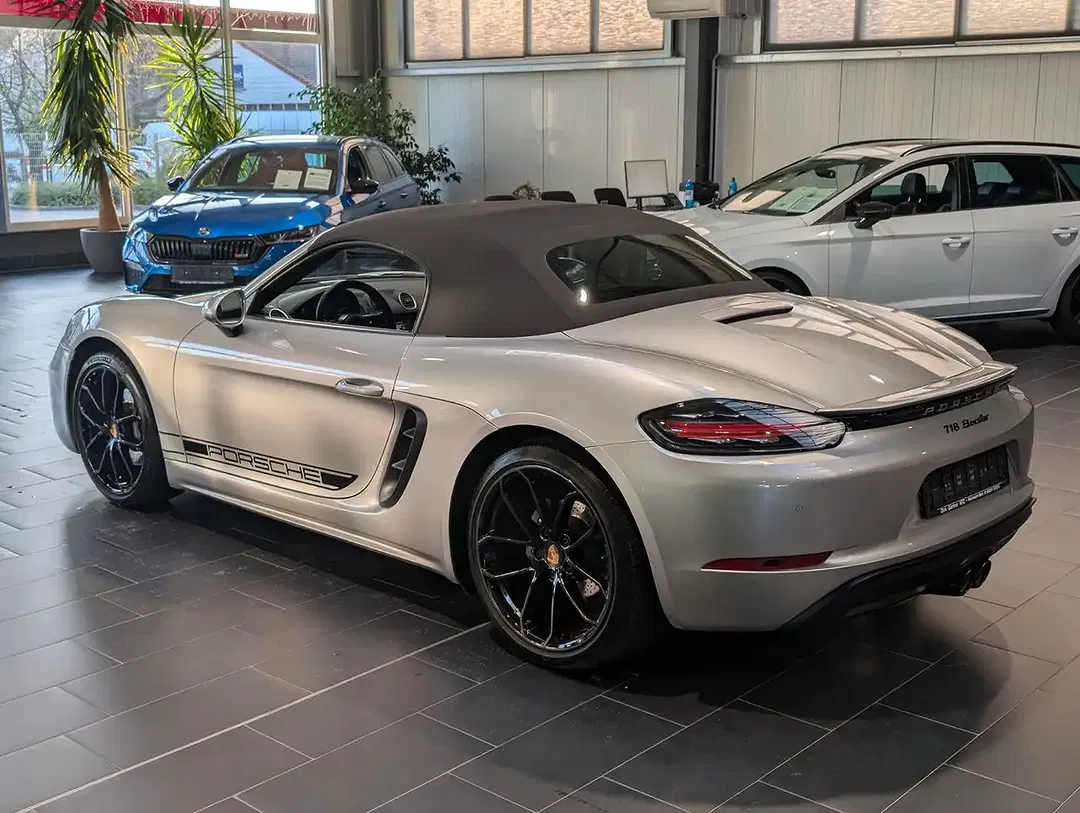 Porsche Boxster - Thumbnail 7