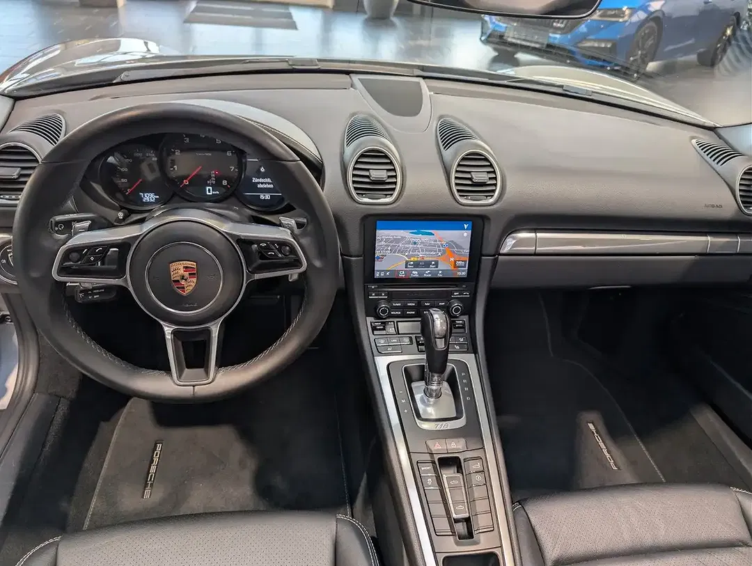 Porsche Boxster - Thumbnail 9