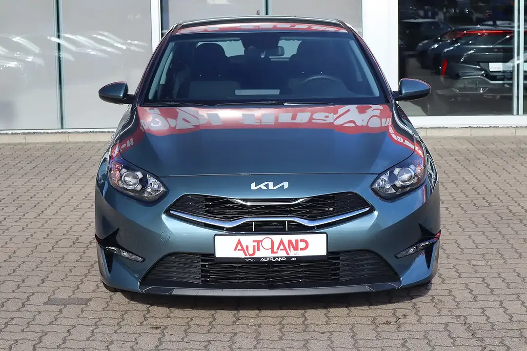 Kia Ceed / cee'd - Thumbnail 2