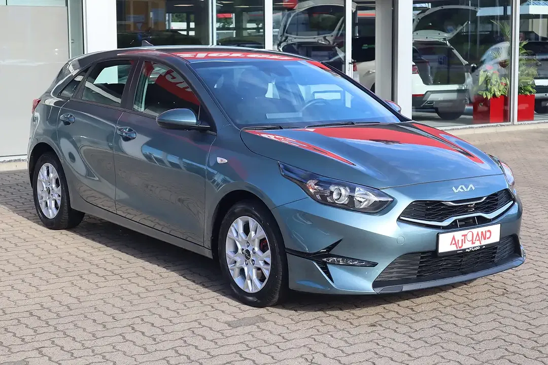 Kia Ceed / cee'd - Thumbnail 3