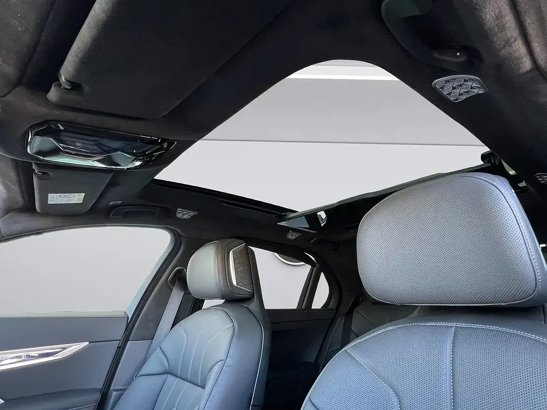 BMW 760 - Thumbnail 15