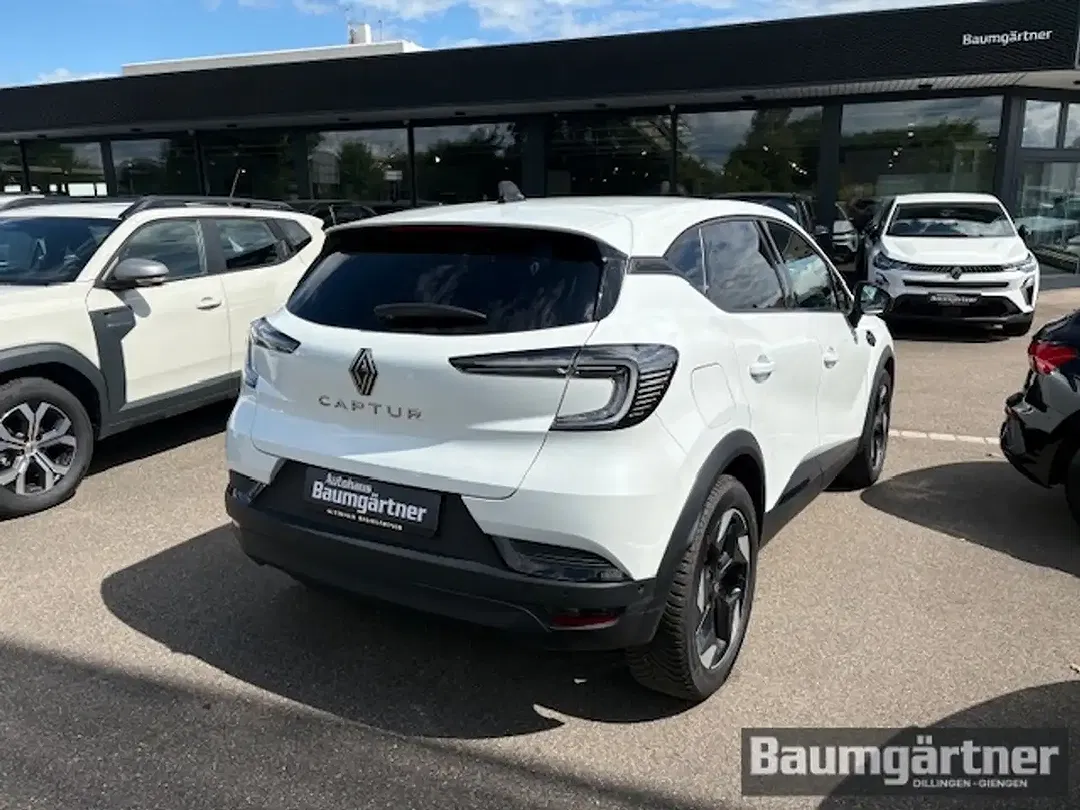 Renault Captur - Thumbnail 3