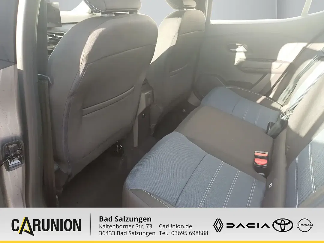 Dacia Sandero - Thumbnail 8