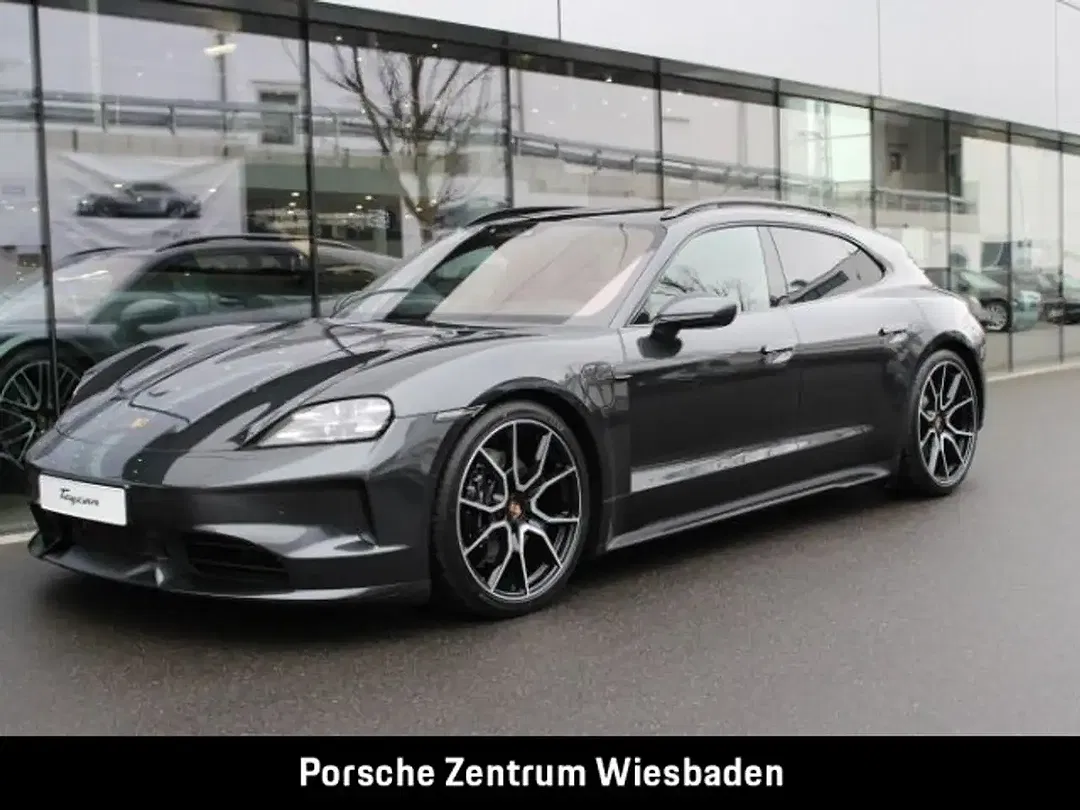 Porsche Taycan - Thumbnail 1