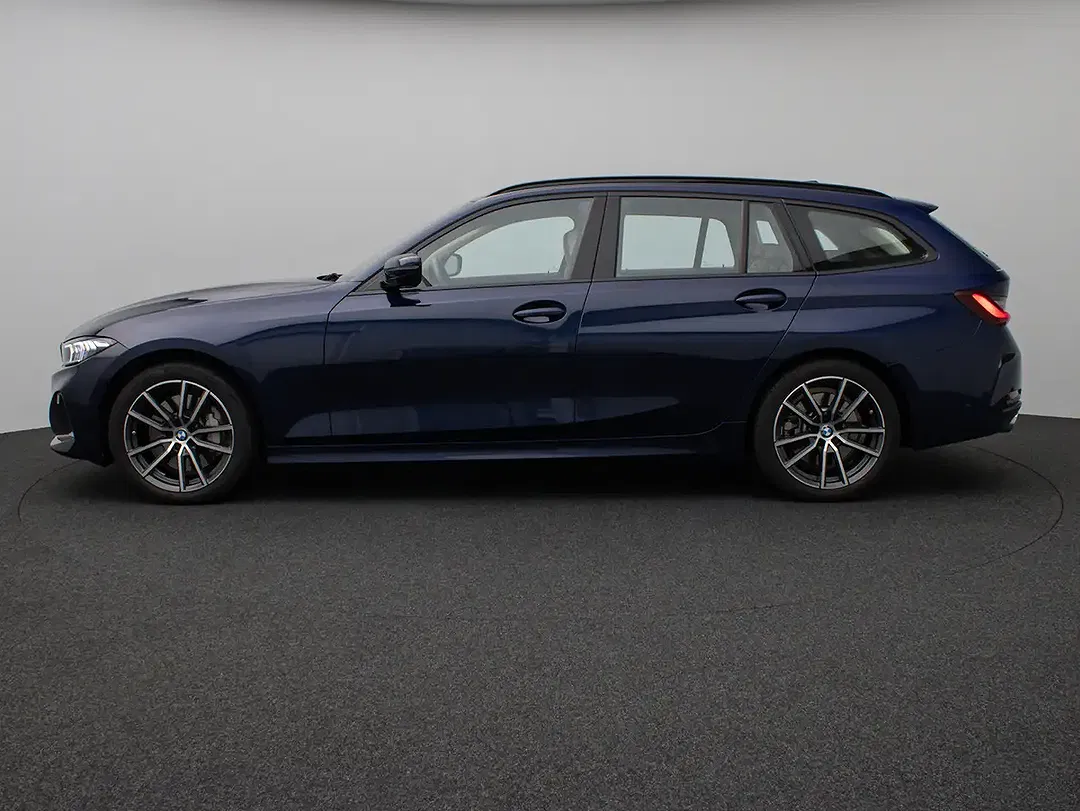 BMW 330 - Thumbnail 10