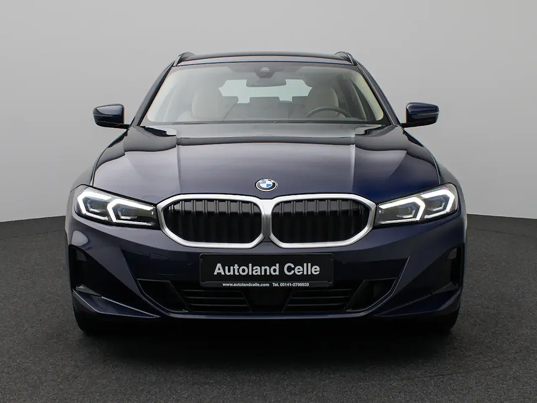 BMW 330 - Afbeelding 1