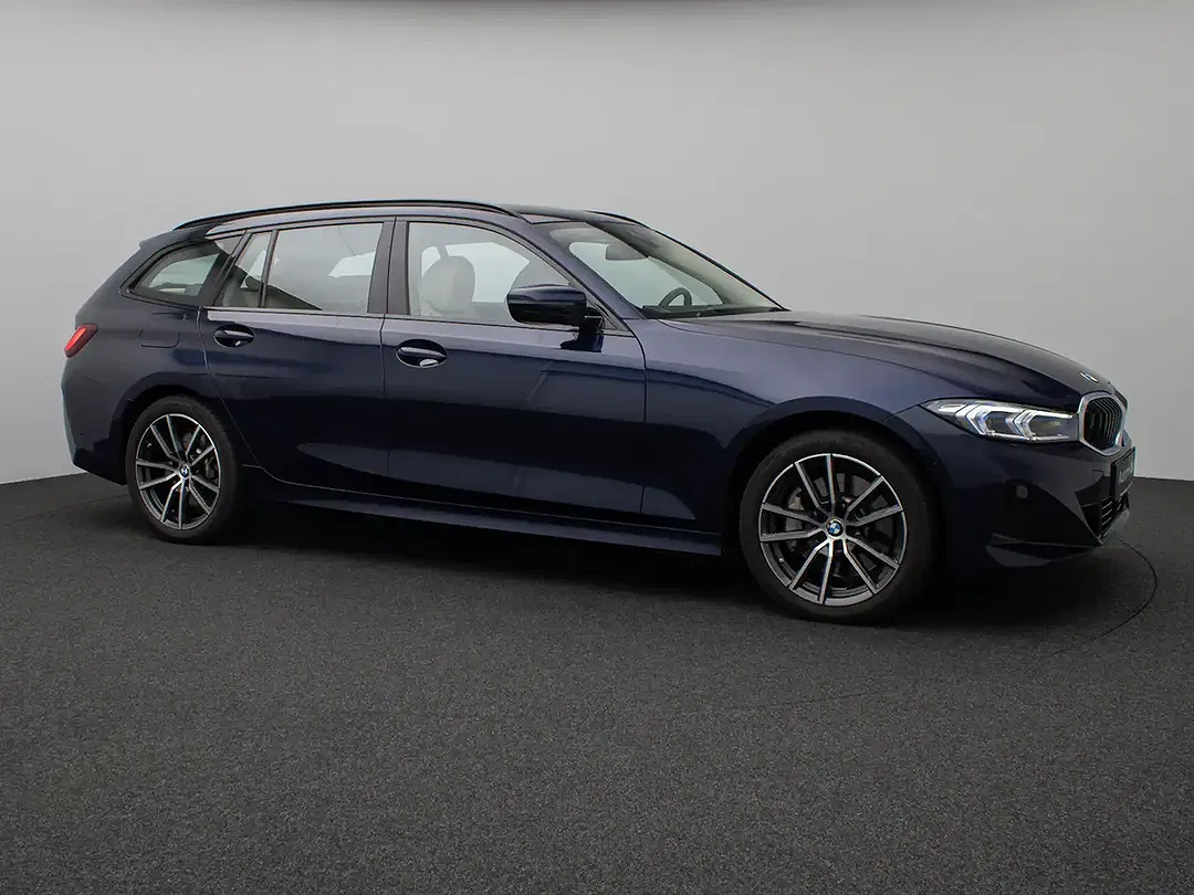 BMW 330 - Thumbnail 3