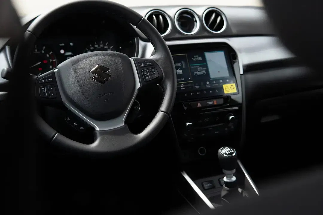 Suzuki Vitara - Thumbnail 7