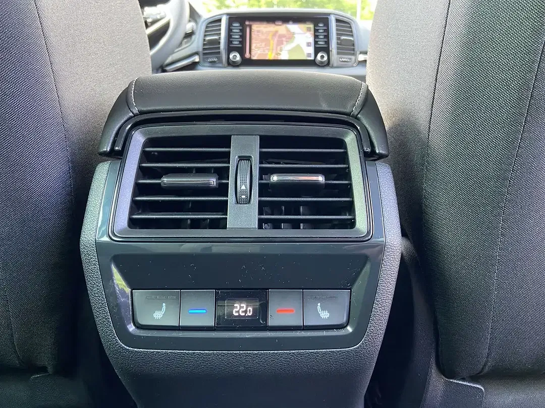 Skoda Karoq - Thumbnail 13