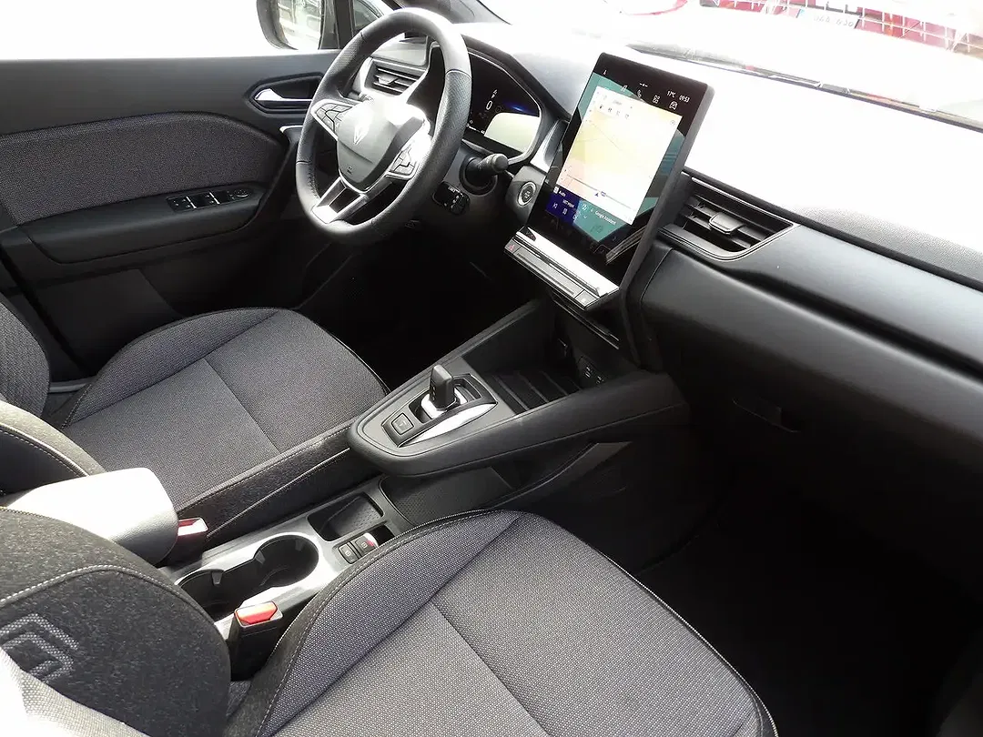 Renault Captur - Thumbnail 4