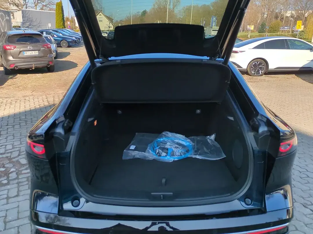 Mazda 6e - Thumbnail 10