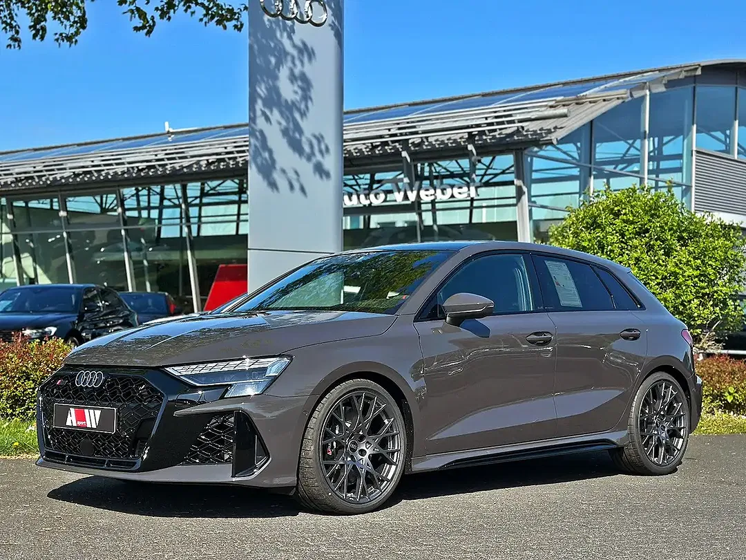 Audi RS3 - Thumbnail 2