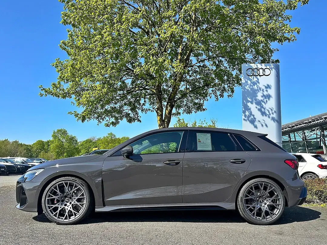 Audi RS3 - Thumbnail 5