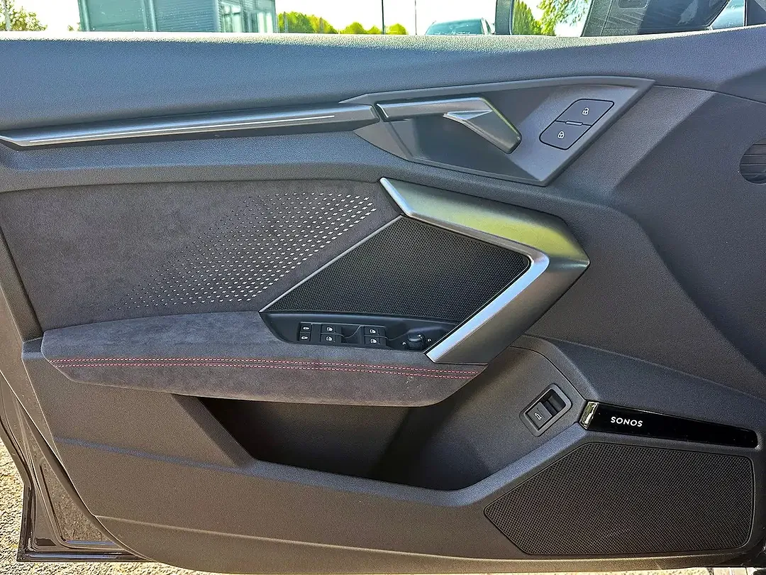 Audi RS3 - Thumbnail 7