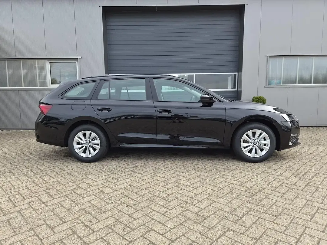 Skoda Octavia - Thumbnail 6