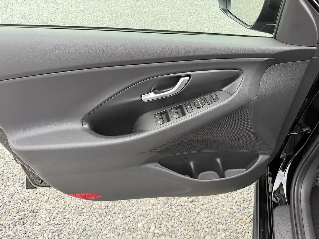 Hyundai i30 - Thumbnail 15